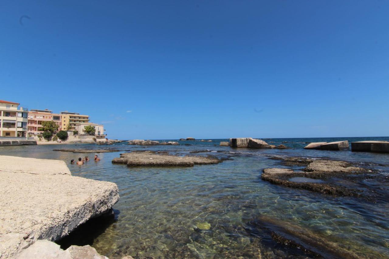 La Dimora Di Dionisio Al Mare Apartamento Syracuse Exterior foto